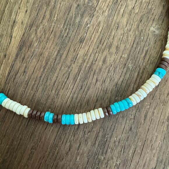 Artisan Handmade Tan Blue Brown Shell Bead Necklace magnetic closure - Picture 5 of 5